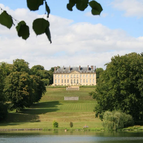 Old Money: discreet luxury